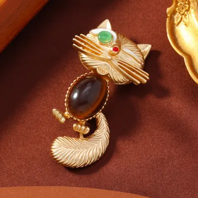Creative Matte Gold Cartoon Big Pearl Tail Cat Brooch Vintage Animal Brooch