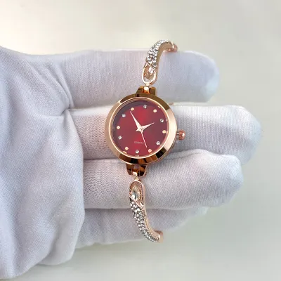 Women's Fashion Casual Rhinestone Alloy Bracelet Watch