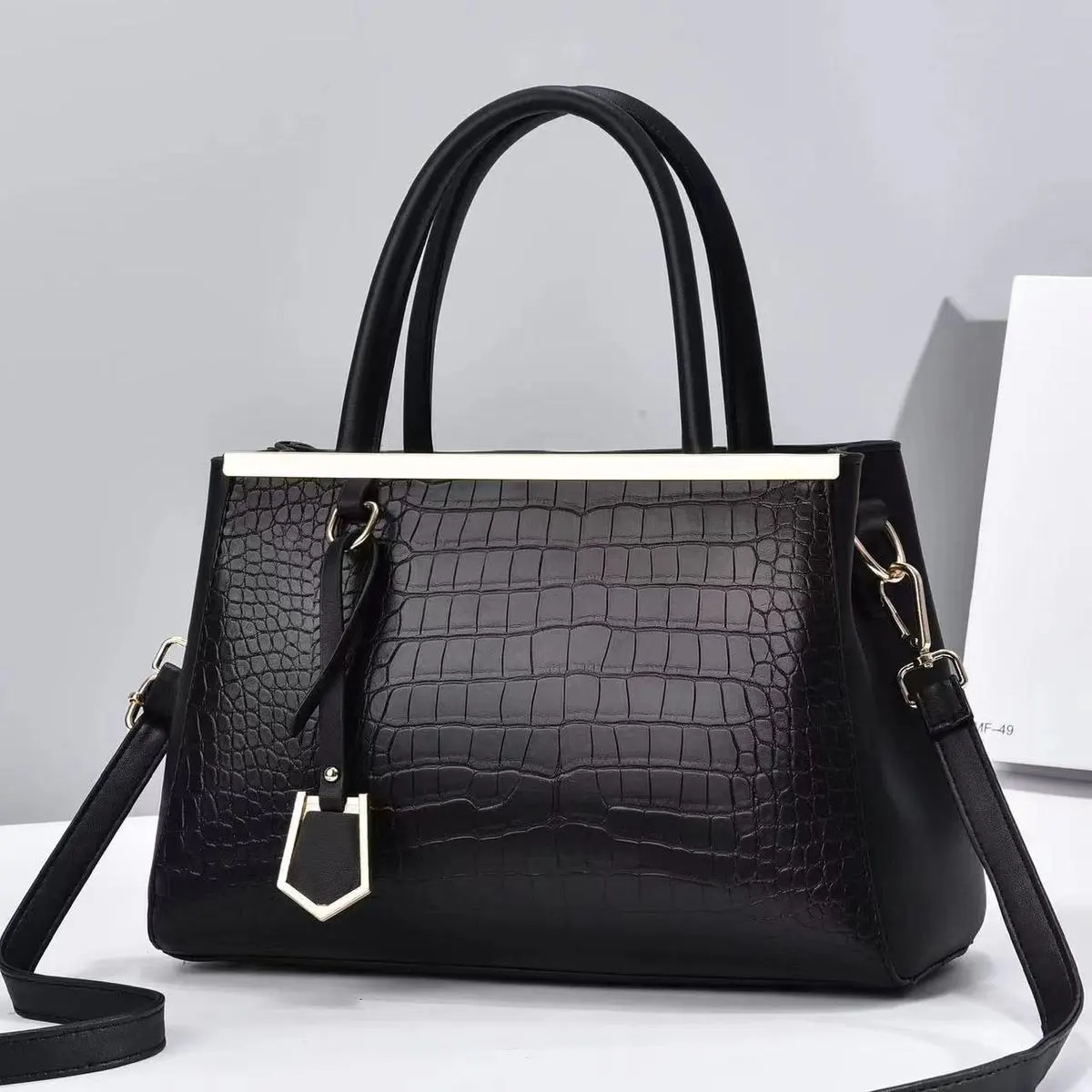 Simple Solid Color Crocodile Print Large Capacity PU Leather Handbags with Zipper