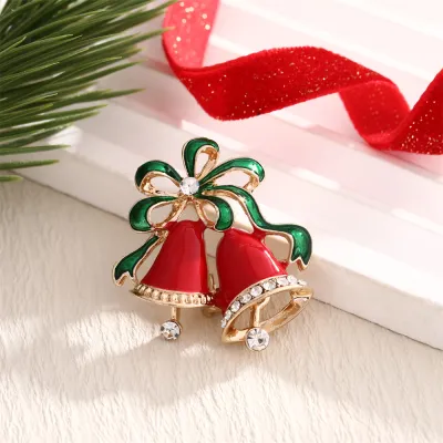 Christmas Fashion Enameled Alloy Metal Brooch Small Fresh Sweet