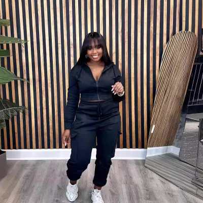Athleisure Autumn Winter Women Fleece-Lined Sweatshirt Pants Set with Pockets