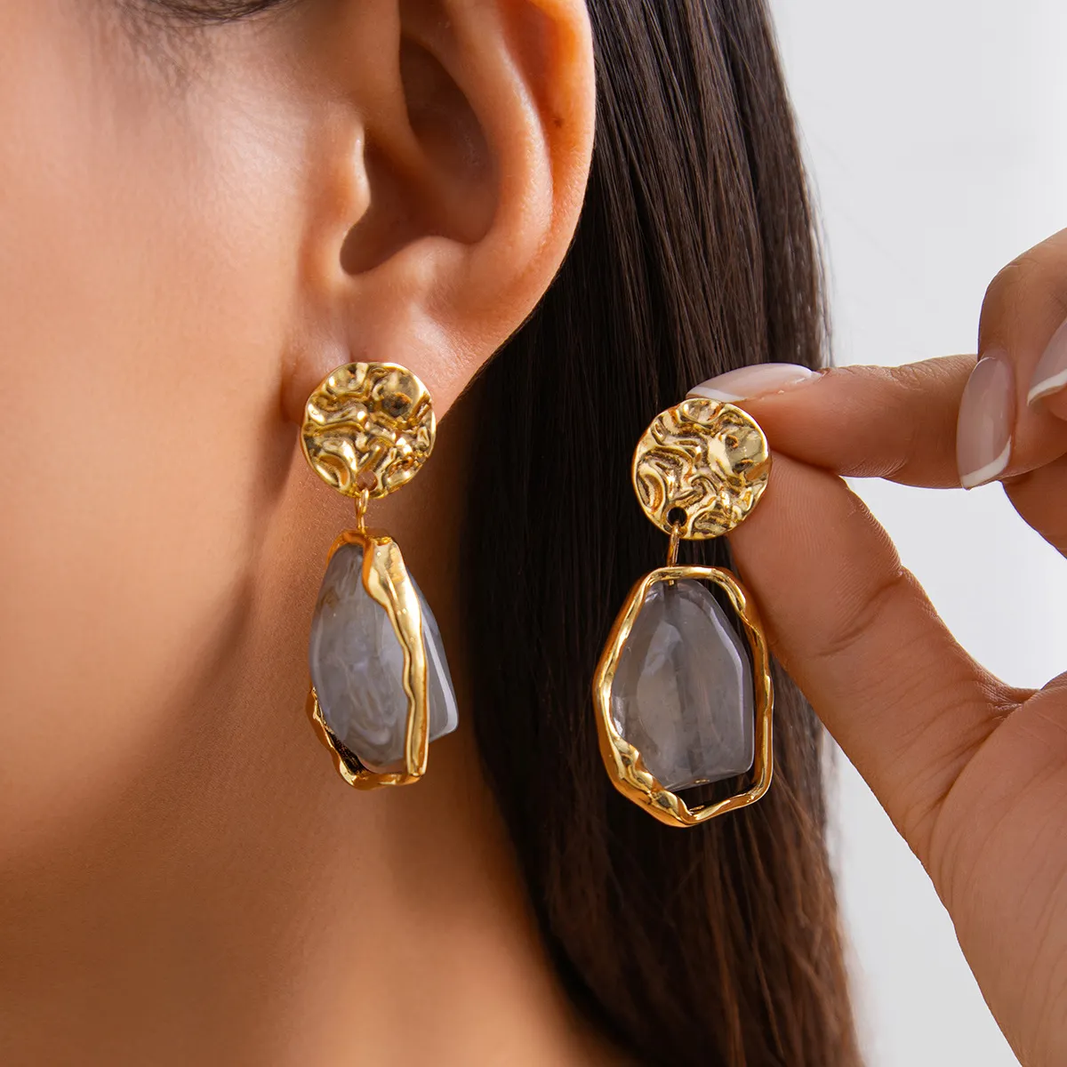 Fashion Exquisite Light Luxury Geometric Alloy Acrylic Pearl Pendant Earrings