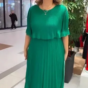 Fashion Summer Plus Size Women Solid Color Round Neck Midi Pleated Dress