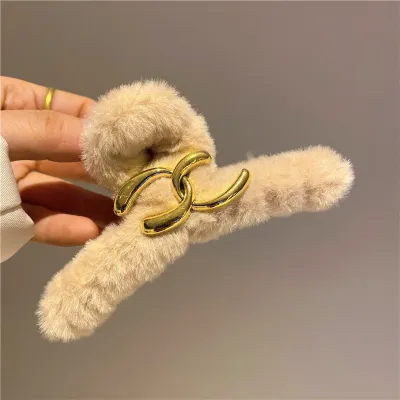 Elegant Oversized Plush Shark Clip Winter Hair Claw for Women