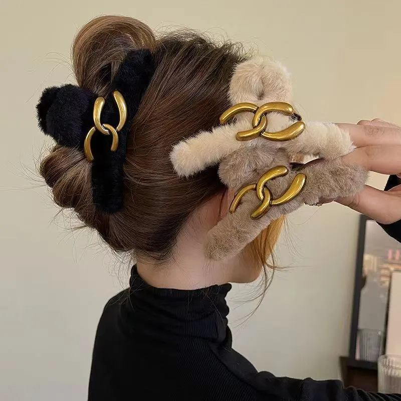 Elegant Oversized Plush Shark Clip Winter Hair Claw for Women