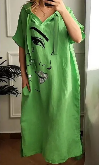 Women Simple Solid Color Smiley Face Printing Loose Plus Size Dress