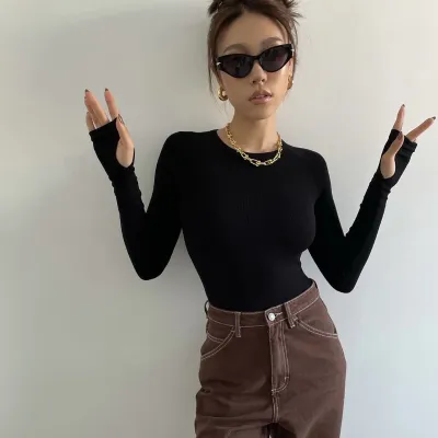 Women's Long Sleeve Round Neck Bodysuit - Slim Fit Solid Color Pullover