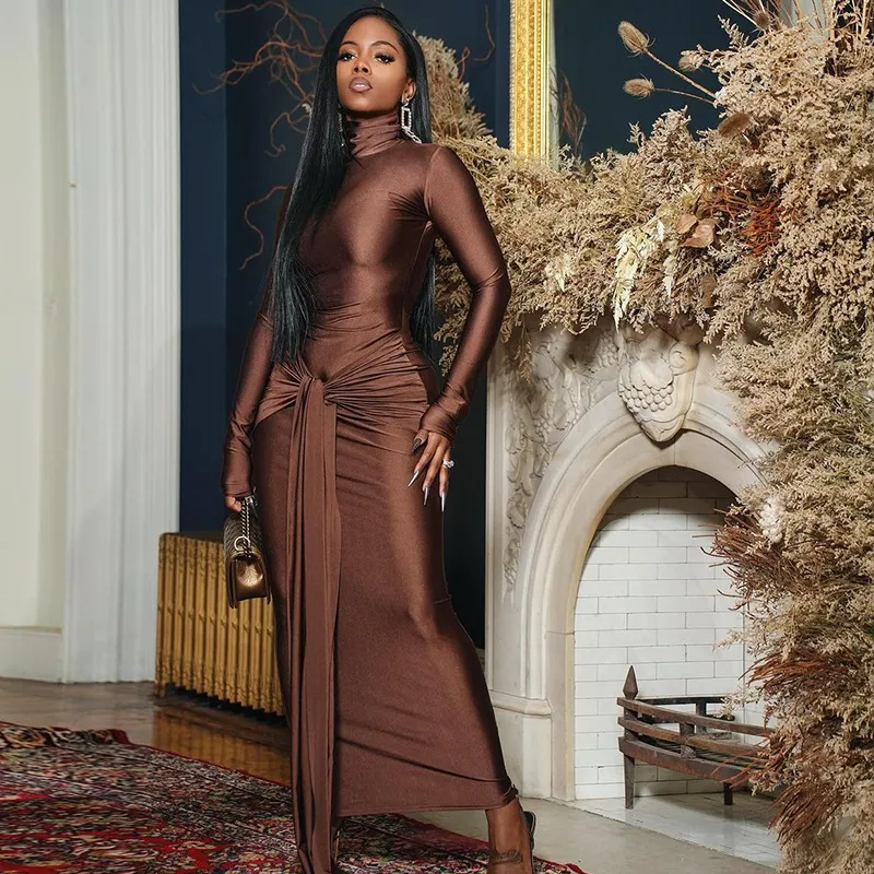 Women Fashion Solid Color Round Neck Lace Strap Long Sleeve Maxi Dress