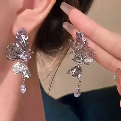 Fashion Creative Butterfly Rhinestone Earrings Sweet Style Copper