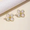 A0502 White