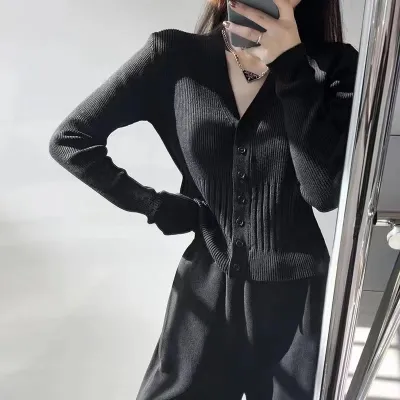 Fashion Women Single-Breasted V-Neck Cropped Cardigan Sweater