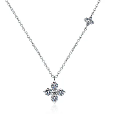 Women's Fashion Silver Four-Leaf Moissanite Necklace