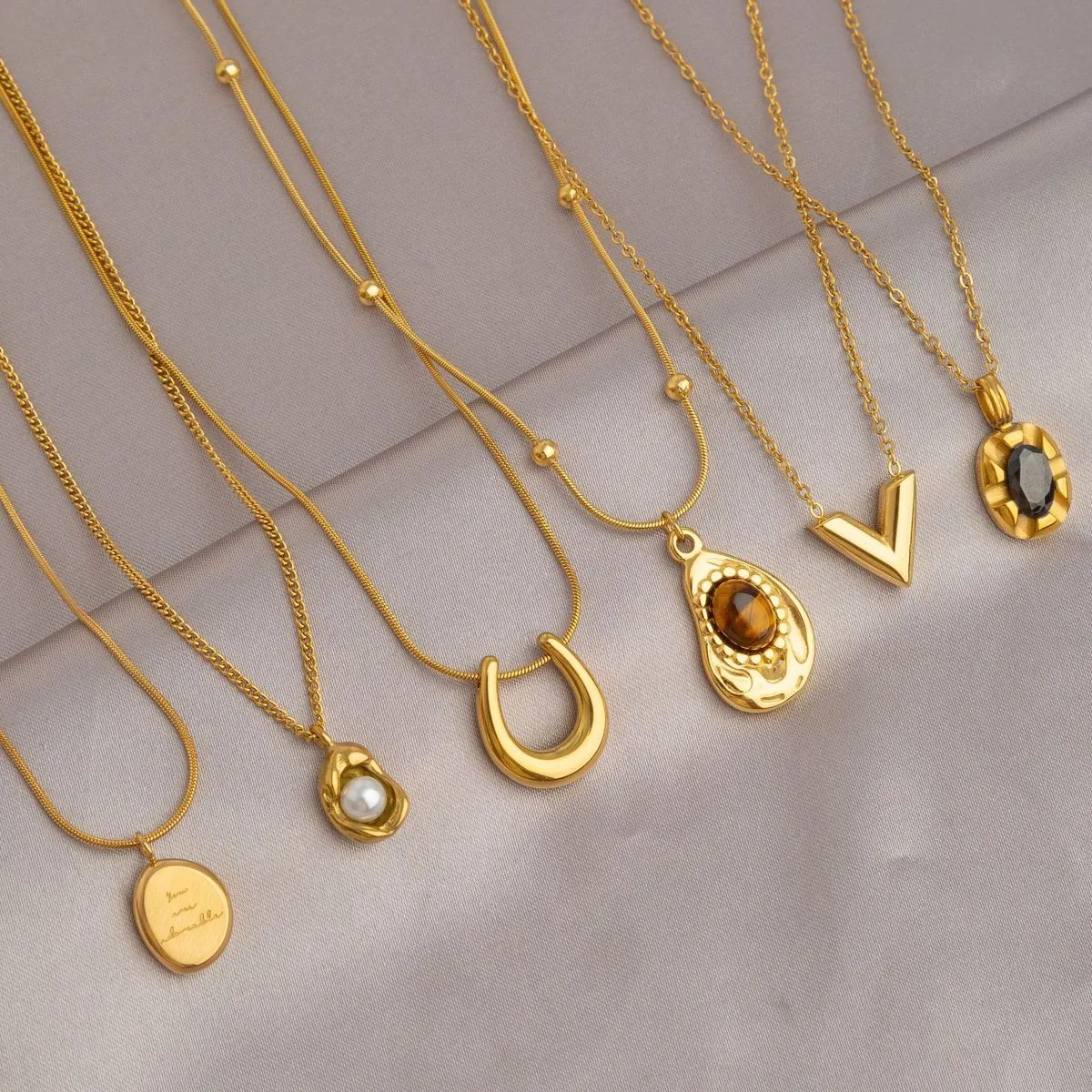 Women Fashion Irregular Gold Titanium Steel Necklace