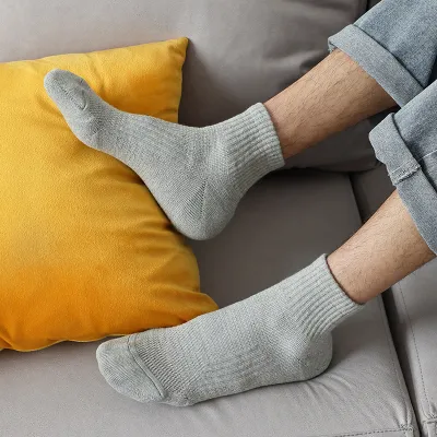 Men Solid Color Cotton Mid-Tube Towel Bottom Sports Socks