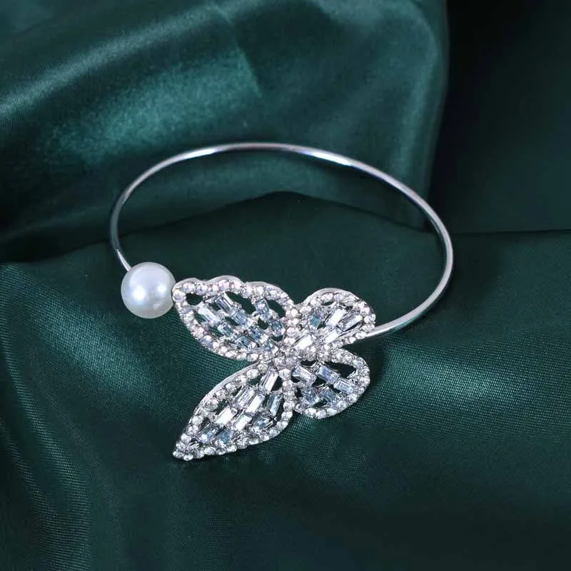 Women Fashion Hollow Butterfly Rhinestone Pearl Adjustable Bracelet Simple Geometry