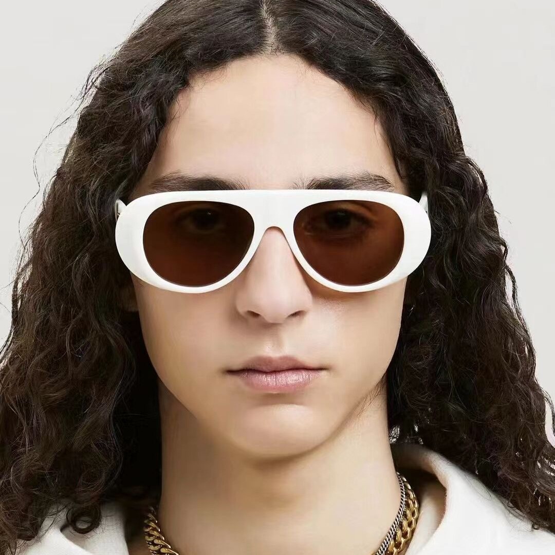 Wholesale Gafas de sol modernas con marco grande y bloques de color