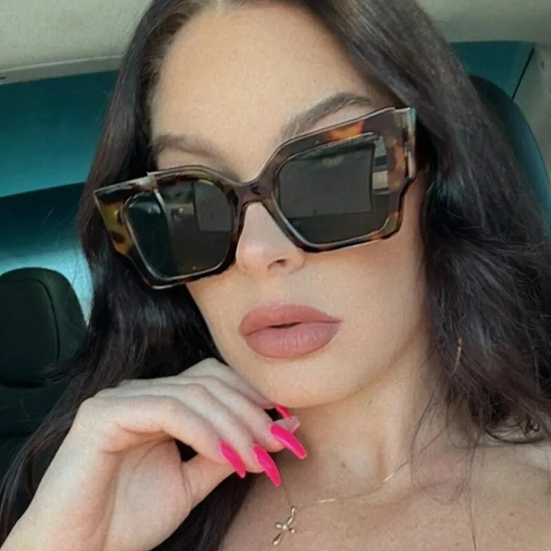 Fashion Anti-Ultraviolet Anti-Glare Square PC Sunglasses