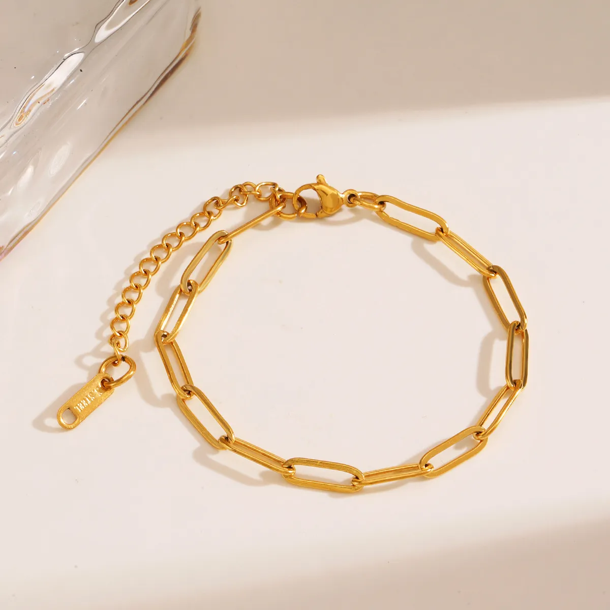 Stainless Steel Geometric Clip Bracelet for Women Fashion Commuter
