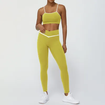 Women's Contrast Color Yoga Set - Sleeveless Top & High-Waist Leggings