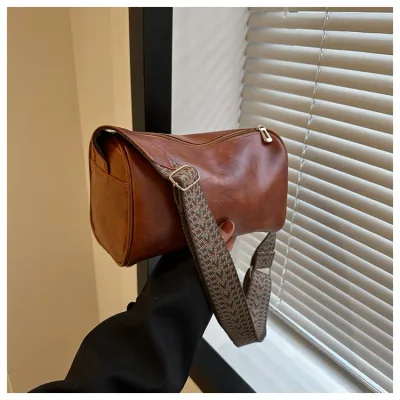 Women Fashion Retro Solid Color PU Cylindrical Shoulder Bag