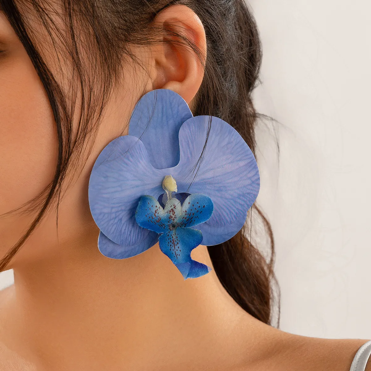 Women's Creative Phalaenopsis Flower Earrings and Necklace Set