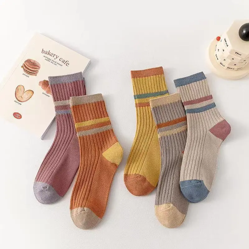 Women Simple Multicolor Striped Polyester Cotton Socks