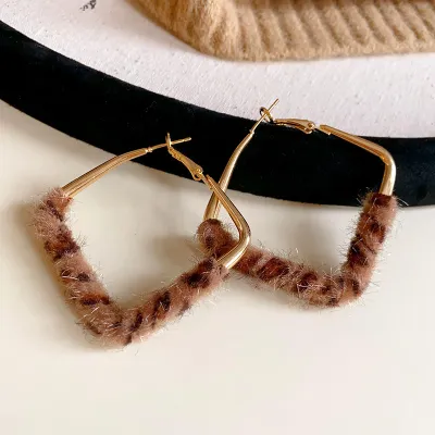 Women Fashion Exaggerated Leopard PU Leather Wrap Geometric Earrings