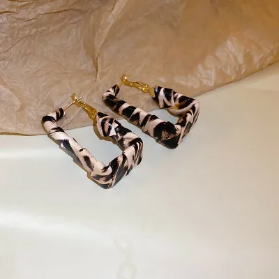 Women Fashion Exaggerated Leopard PU Leather Wrap Geometric Earrings