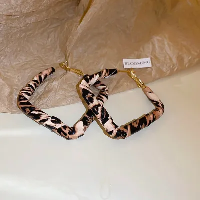 Women Fashion Exaggerated Leopard PU Leather Wrap Geometric Earrings