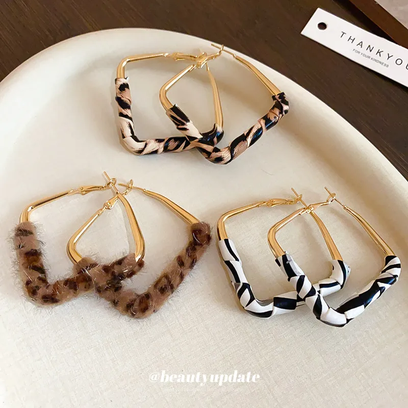 Women Fashion Exaggerated Leopard PU Leather Wrap Geometric Earrings