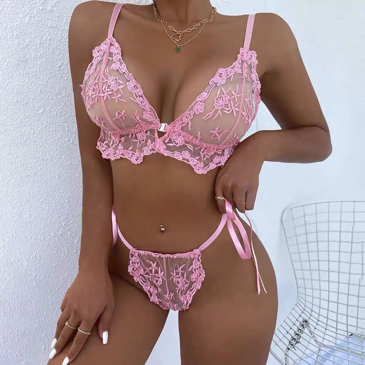 Women Fashion Lace Front Buckle Lace-Up Two-Piece Sexy Lingerie Set