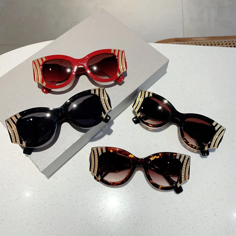 Fashion Personalized Metal Framed Sunscreen Sunglasses