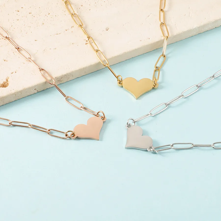 Women Fashion Heart-Shaped Pendant Paper Clip Chain Necklace Stainless Steel Titanium Steel Sweet Cool Style