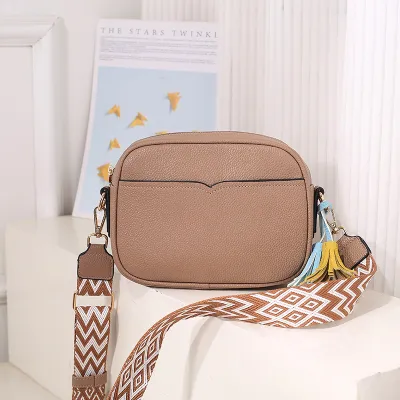 Women's Fashion Square Wide Strap Pendant Crossbody Bag