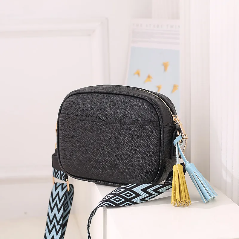 Women's Fashion Square Wide Strap Pendant Crossbody Bag