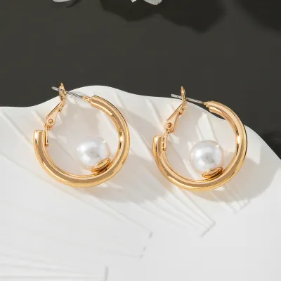 Simple Elegant Pearl Circle Stud Earrings