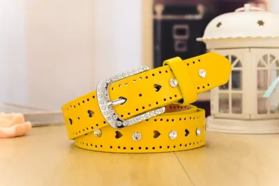 Women's Fashion Rhinestone Hollow-Out Heart Belt Solid Color Imitation Leather Pin Buckle Belt