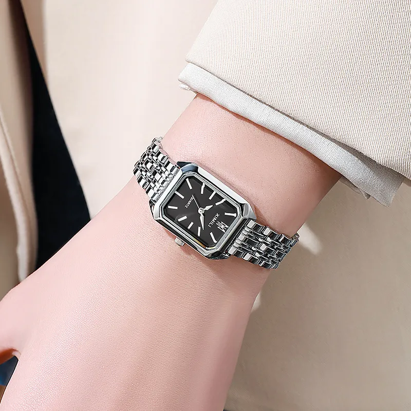 Women's Fashion Simple Square Dial Alloy Strap Quartz Watch with Pointer Numbers