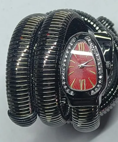 Women Fashion Creative Rhinestone Snake-Shaped Quartz Watch