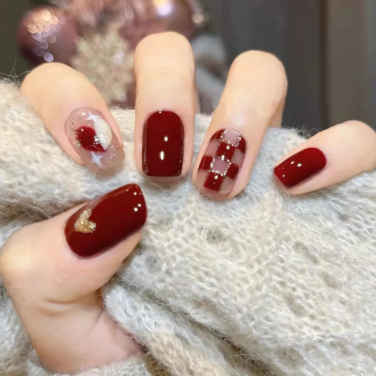 Fashion Checkerboard Love Removable Finished Press On Nails for Party Valentine