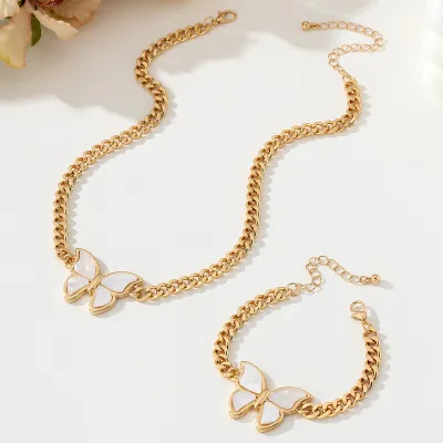 Women Fashion Butterfly Pendant Necklace and Bracelet Set in Alloy Instagram Wind Style