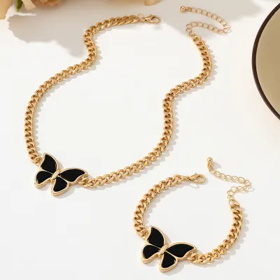 Women Fashion Butterfly Pendant Necklace and Bracelet Set in Alloy Instagram Wind Style