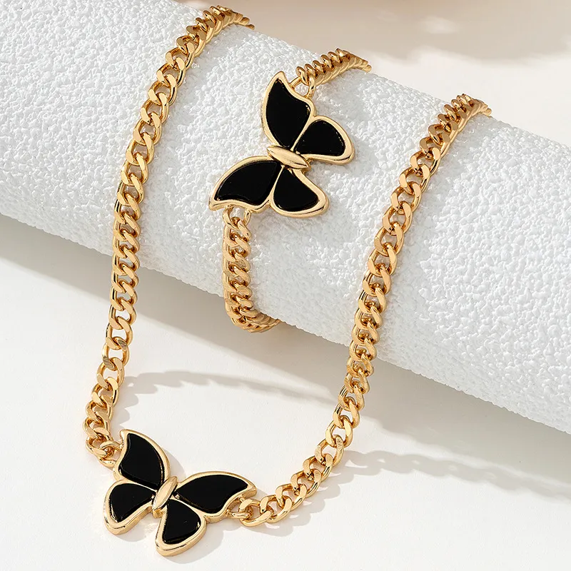 Women Fashion Butterfly Pendant Necklace and Bracelet Set in Alloy Instagram Wind Style