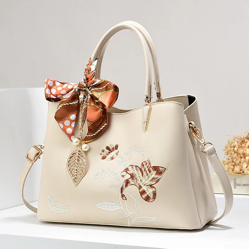 Women Fashion Large Capacity Embroidered Business Commute PU Handbag Killer Bag