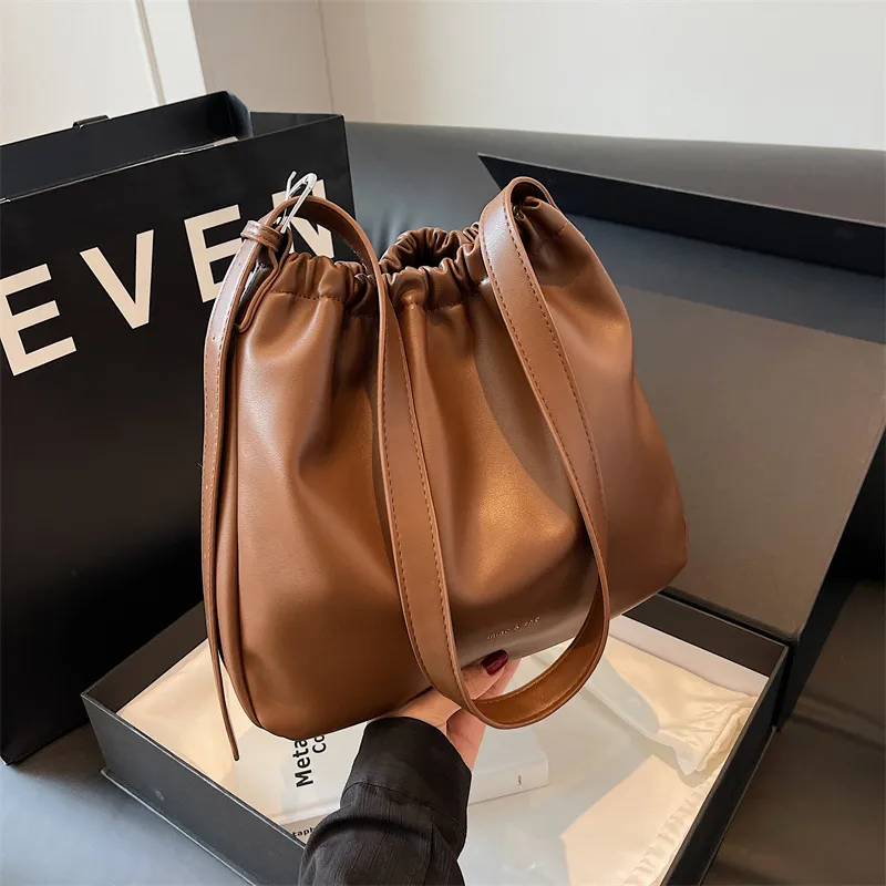 Women Fashion Solid Soft PU Leather Bucket Shoulder Bag with Zipper