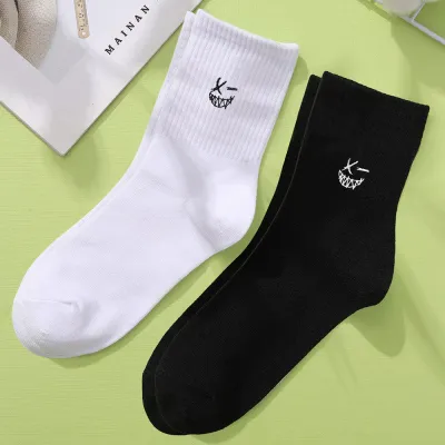 Fashion Casual Black White Two-Color Pattern Embroidered Mid-Tube Socks 2pair/Set