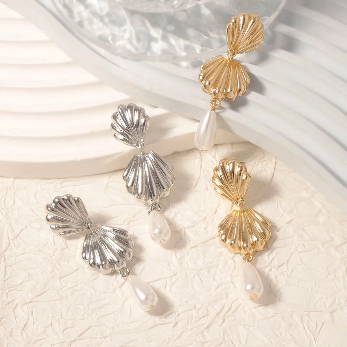Women Fashion Vacation Alloy Scallop Imitation Pearl Water Drop Pendant Earrings
