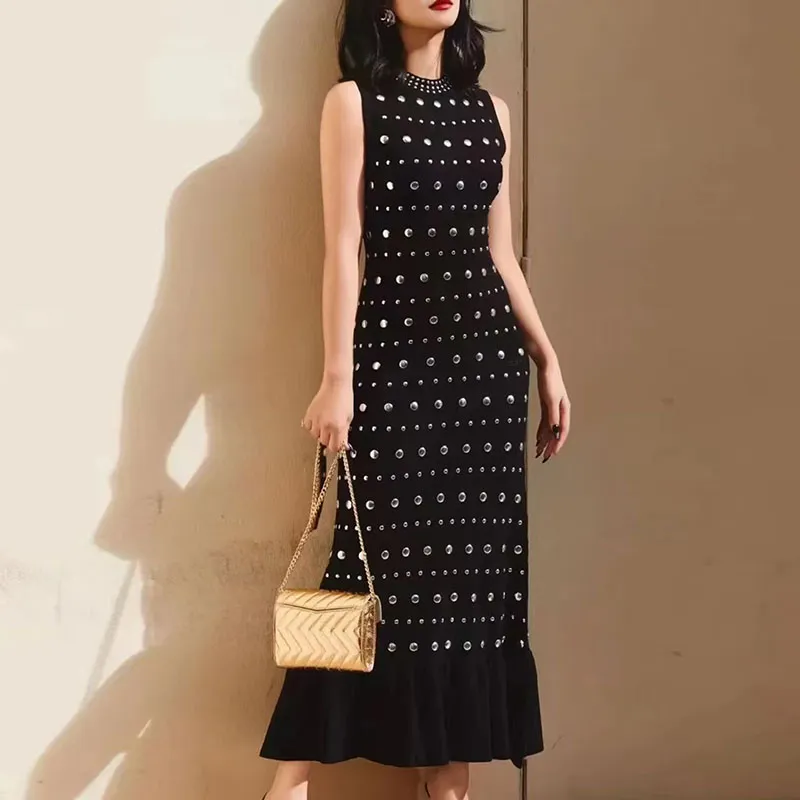 Autumn And Winter Women Rivet Ruffled Black Sleeveless Vest Maxi Knitted Dress