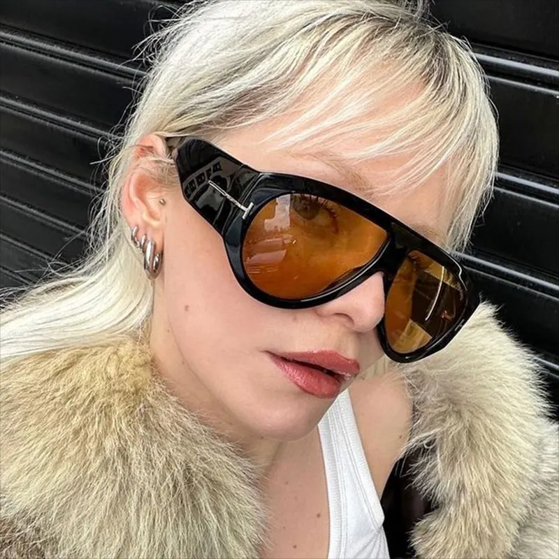 Women's Fashionable Oversized T-Frame Sunglasses