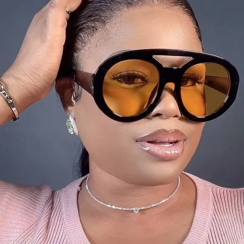 Women Fashionable Oversized Toad-Shaped Double-Beam Sunglasses